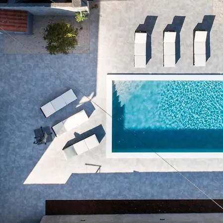 Holiday With Pool - Prkos, Zadar Region Villa
