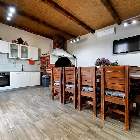Holiday With Pool - Prkos, Zadar Region Villa
