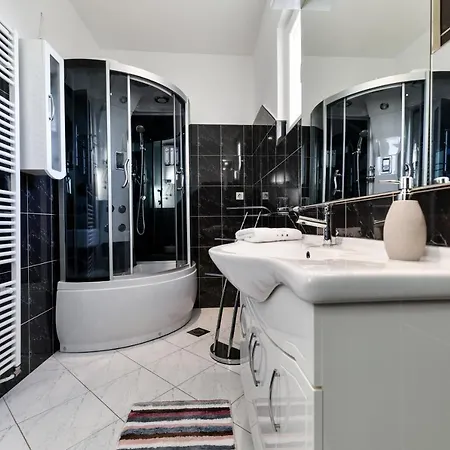 Villa Holiday With Pool - Prkos, Zadar Region *